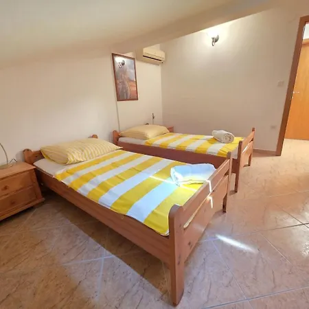 Tomislav Nv 8 Pax - With Sea View, 250 M From The *