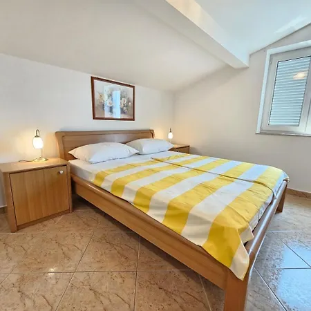 Tomislav Nv 8 Pax - With Sea View, 250 M From The נובי ווינודולסקי
