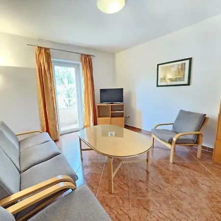 Tomislav Nv 8 Pax - With Sea View, 250 M From The דירה נובי ווינודולסקי