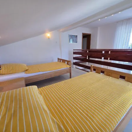 Tomislav Nv 8 Pax - With Sea View, 250 M From The *