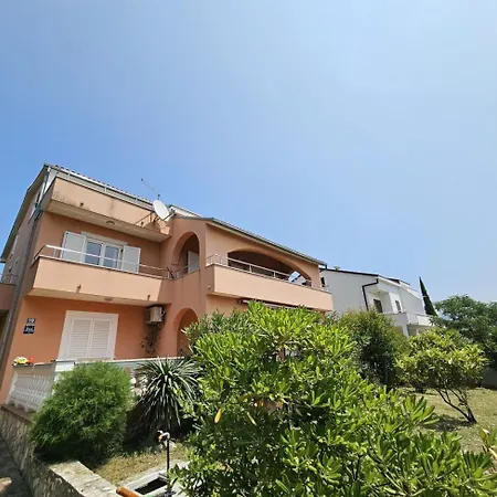 Tomislav Nv 8 Pax - With Sea View, 250 M From The